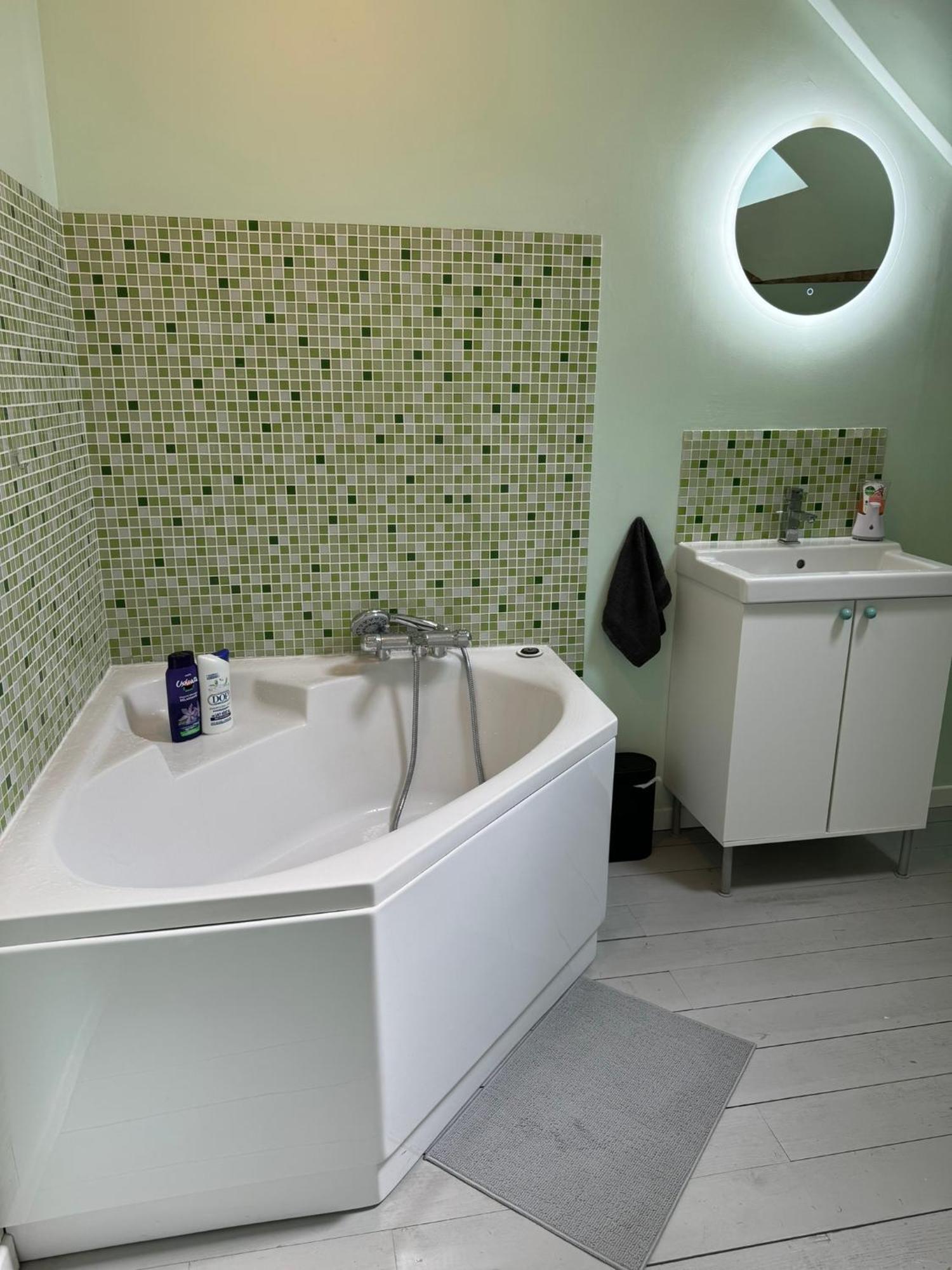 Appartement En Centre-Ville - Local Velos Disponible Mayenne Zewnętrze zdjęcie